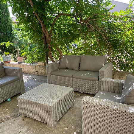 Logement Privatif Sommieres Exterior photo