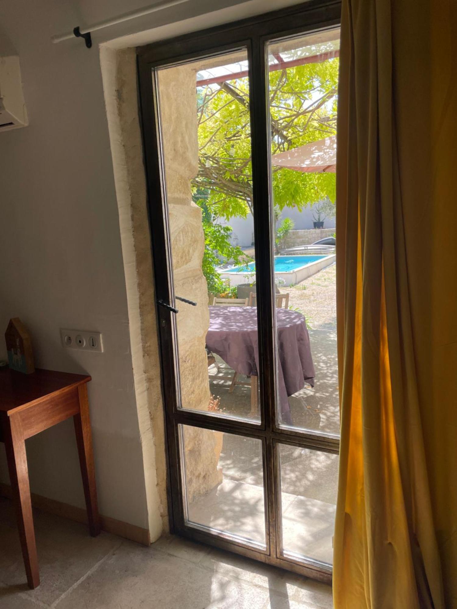 Logement Privatif Sommieres Exterior photo